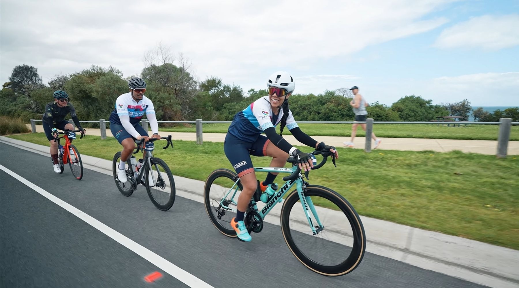 ເສື້ອເຊີດລົດຖີບແບບຍືນຍົງ: ການປະດິດສ້າງຂອງ QIYI ໃນການສວມໃສ່ປະສິດທິພາບທີ່ມີສະຕິຕໍ່ສິ່ງແວດລ້ອມ